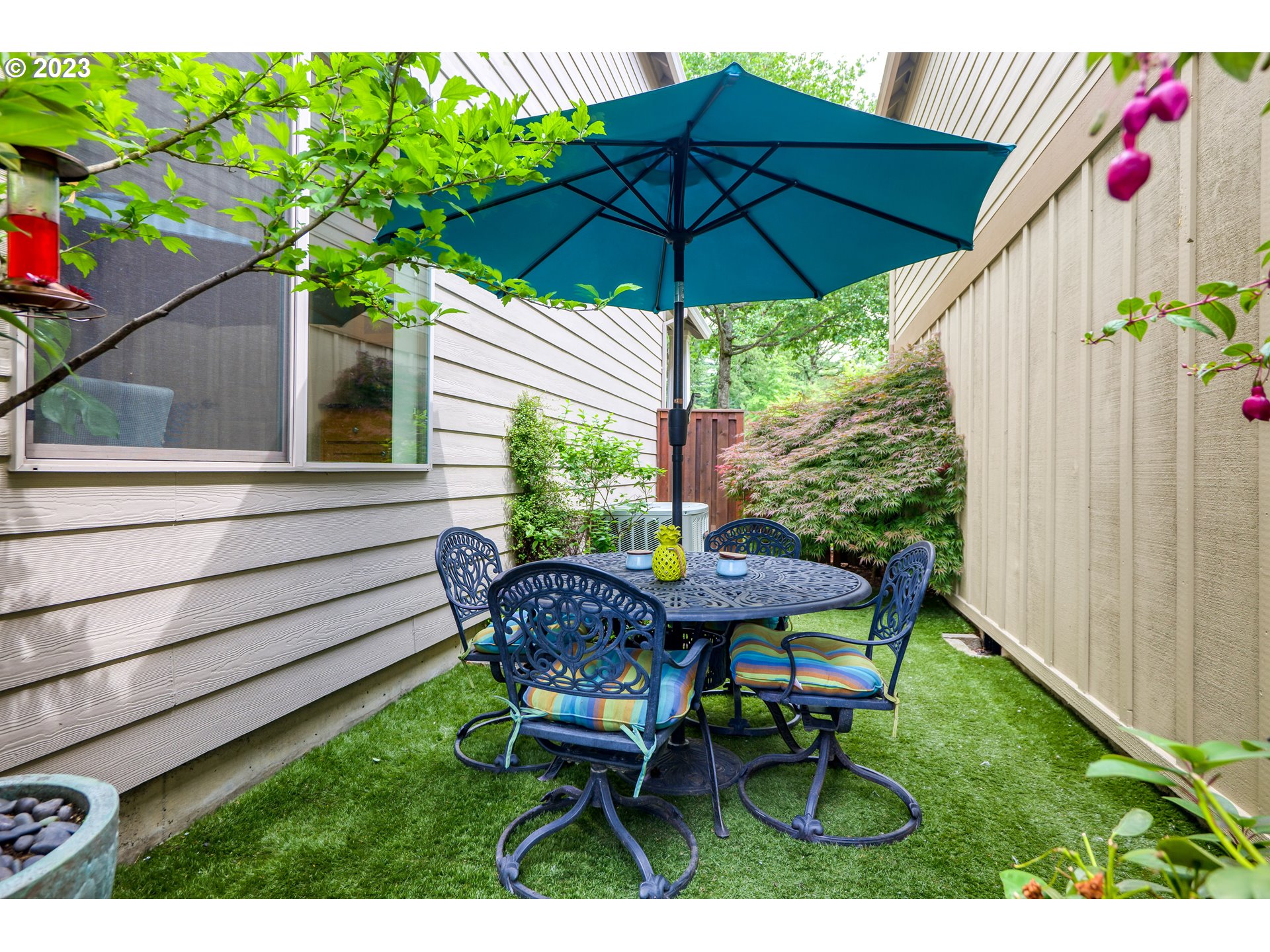 8964 Southwest Taylors Ferry Road Portland, OR 97223 - Photo 29 of 32 a view of an outdoor sitting area with chairs