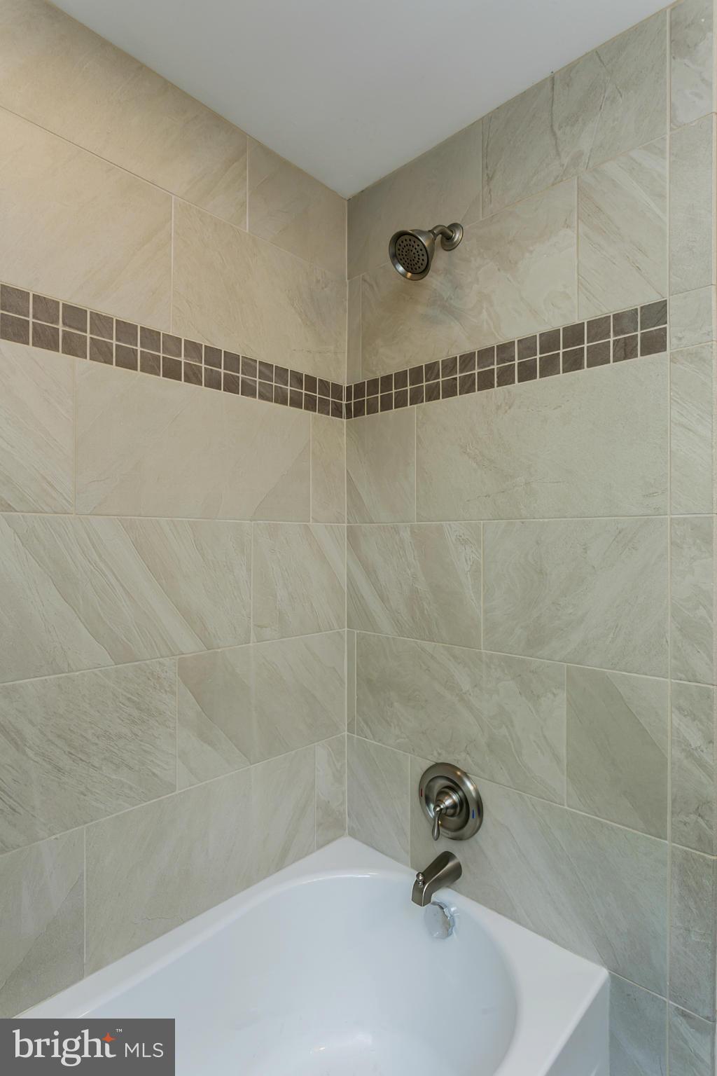 6720 Sherwood Road Baltimore, MD 21239 - Photo 19 of 29 Bath