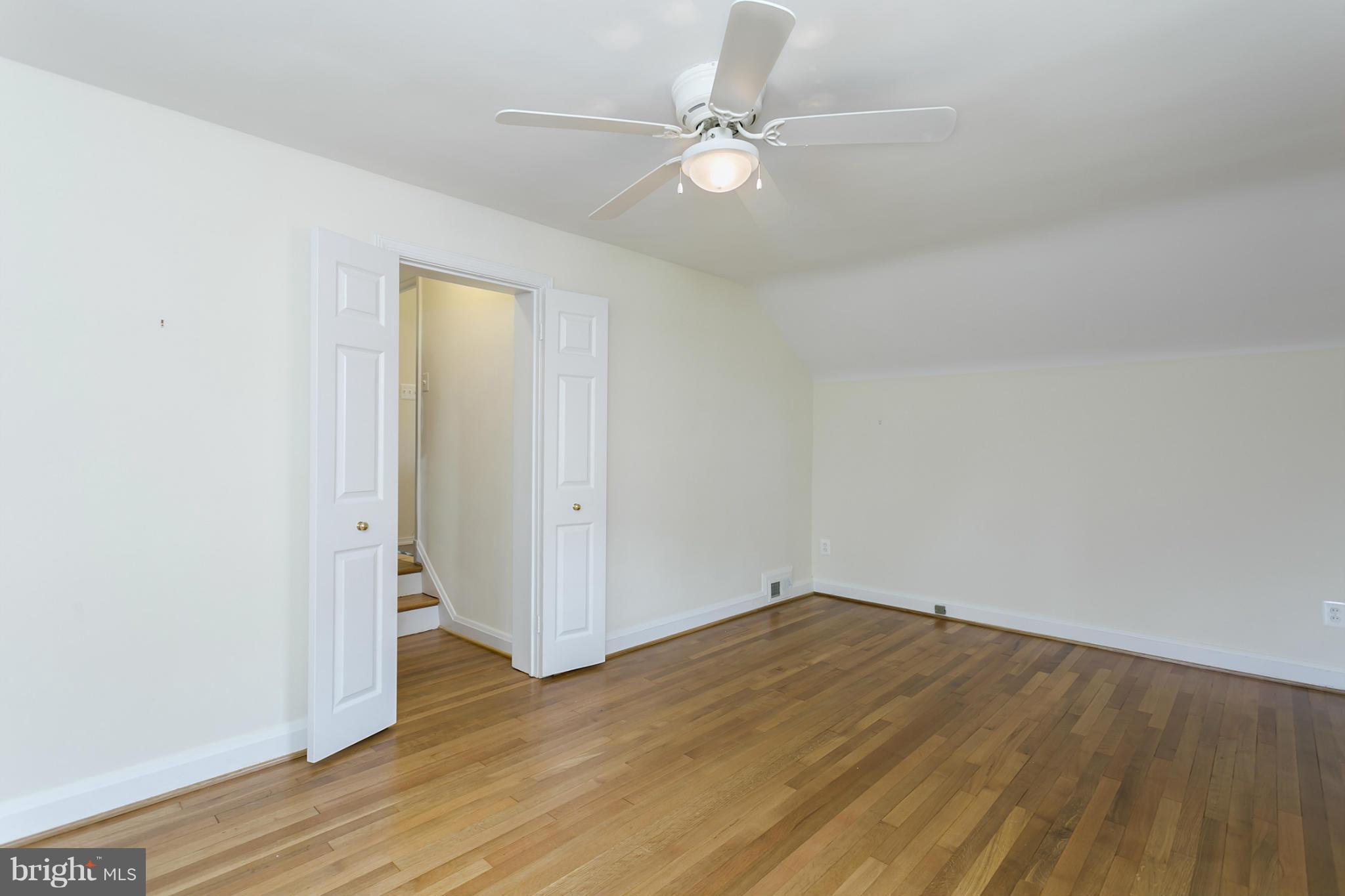 6720 Sherwood Road Baltimore, MD 21239 - Photo 21 of 29 Bedroom