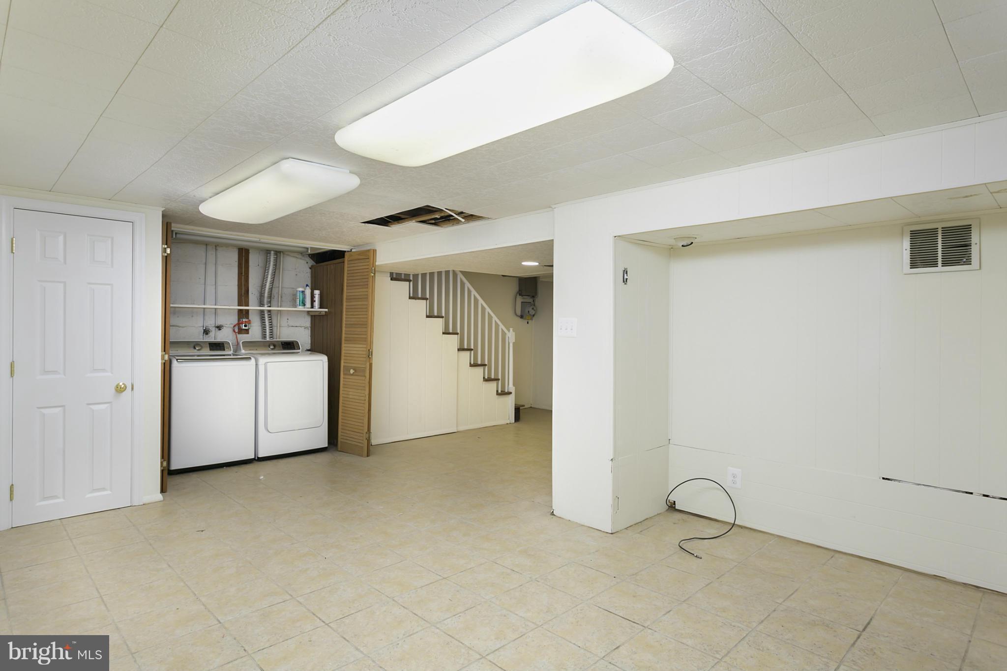 6720 Sherwood Road Baltimore, MD 21239 - Photo 29 of 29 Recreation Room