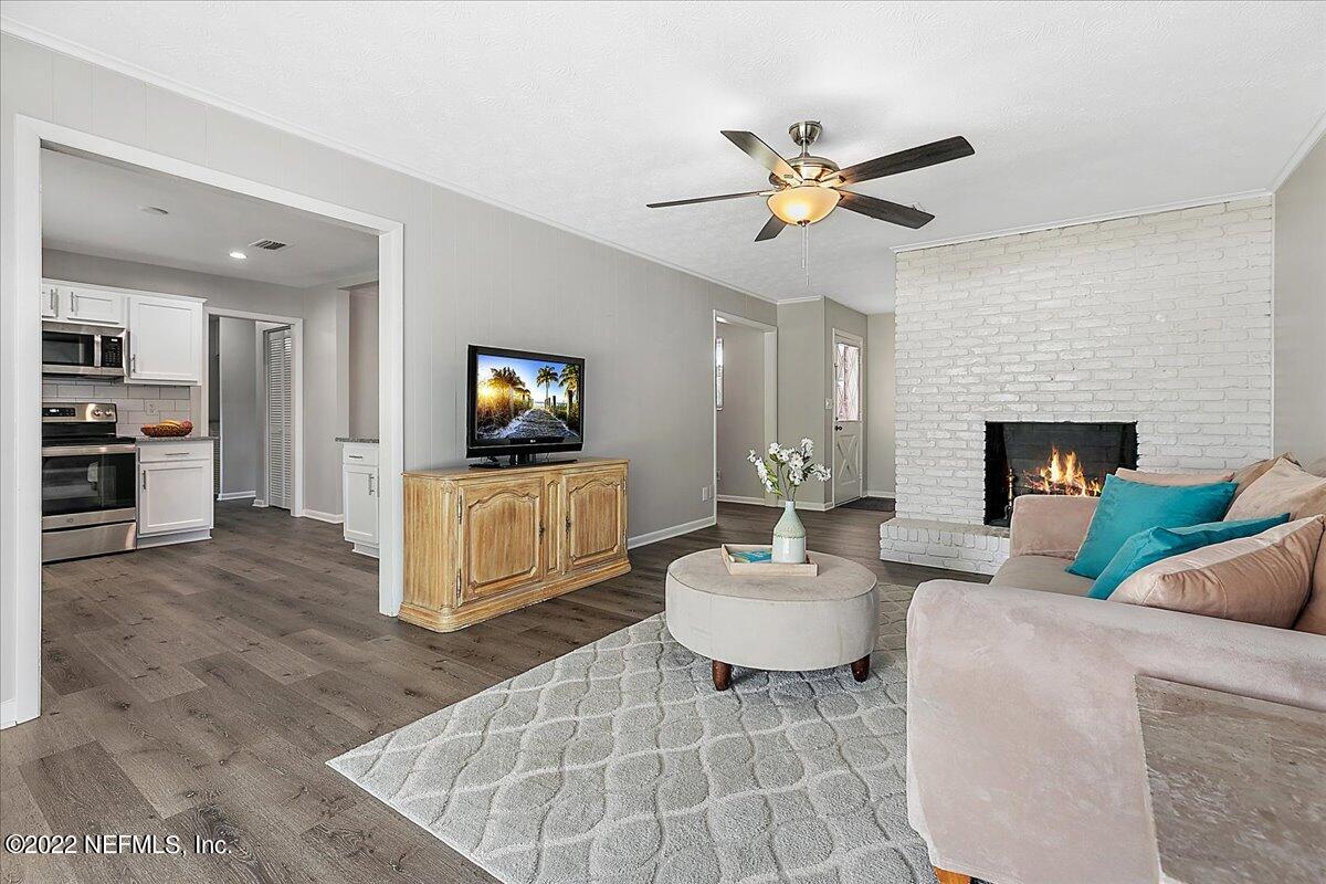 05-Living Room