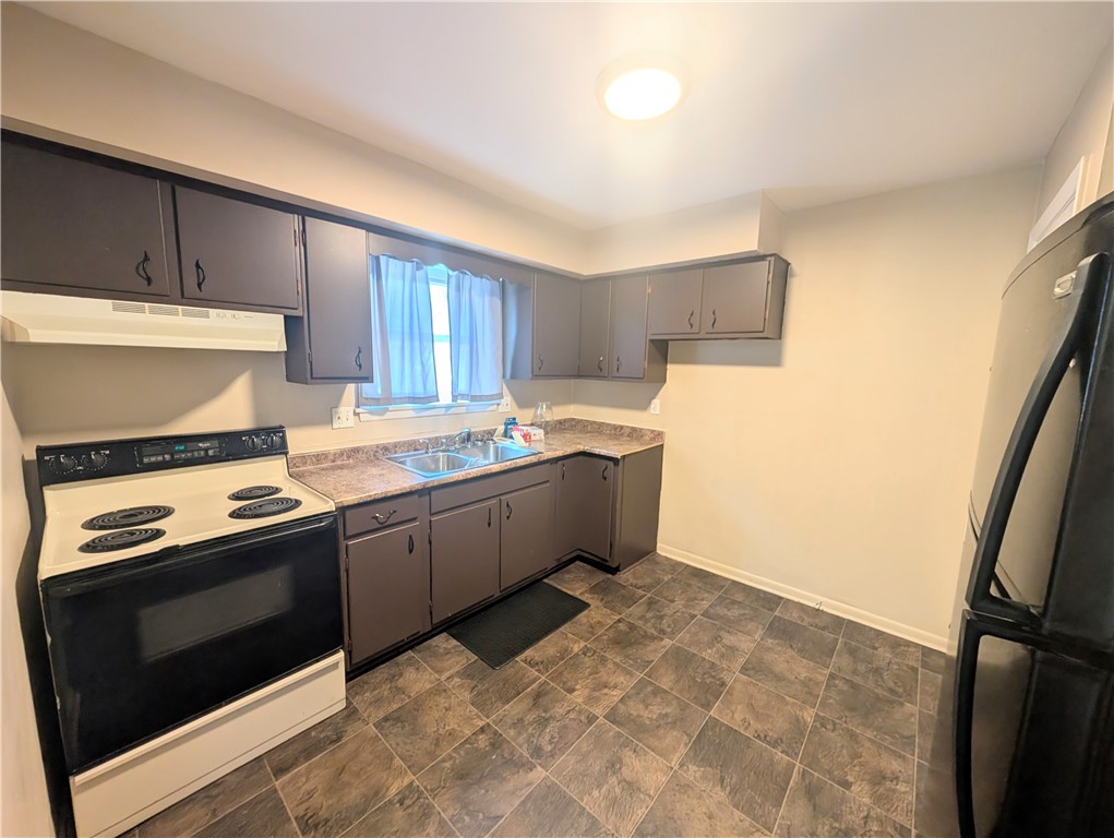 39 Arbutus Street Rochester, NY 14609 - Photo 3 of 13