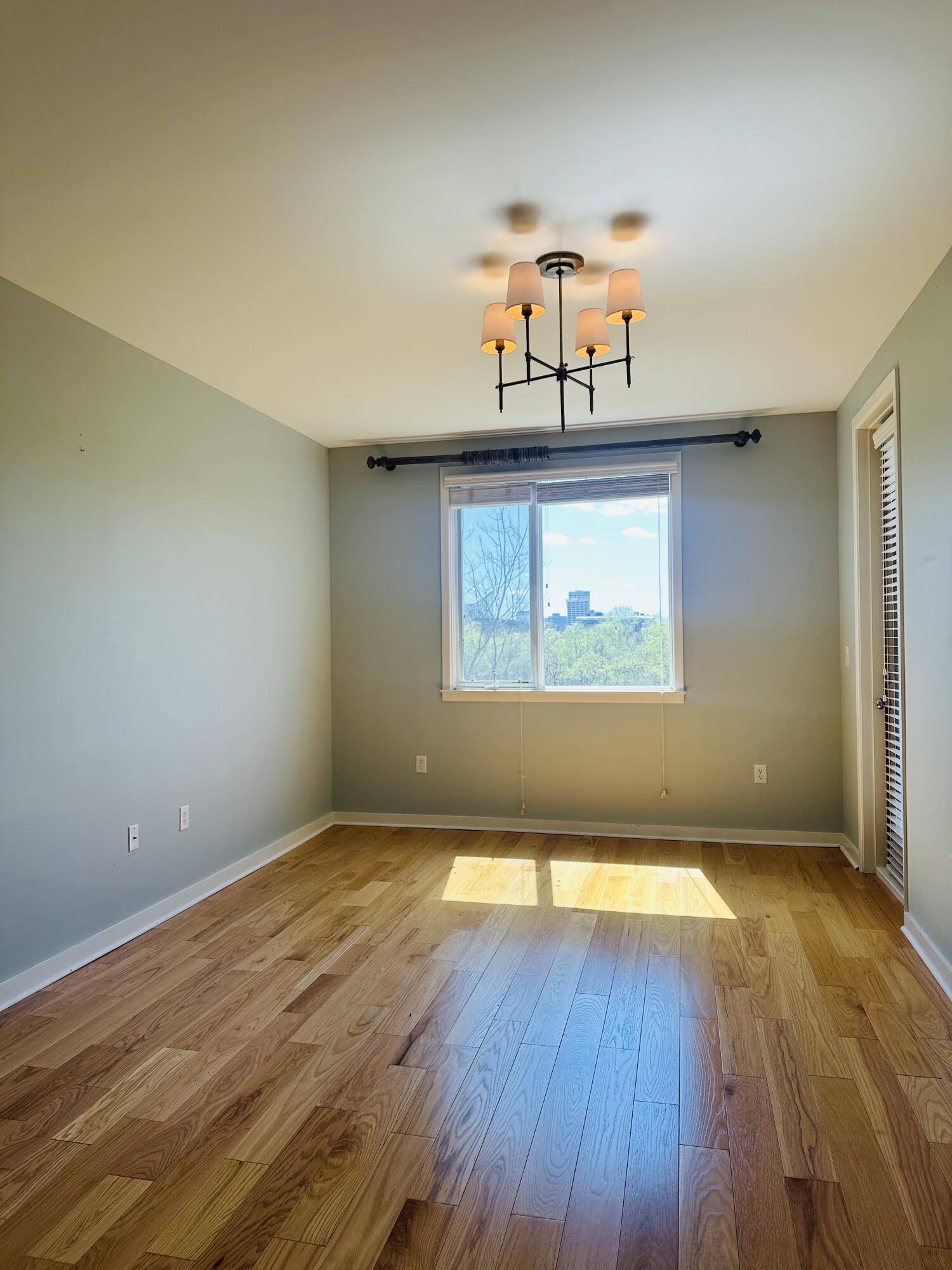 200 Manufacturers Road, Unit 407 Chattanooga, TN 37405 - Photo 13 of 45 IMG_5498