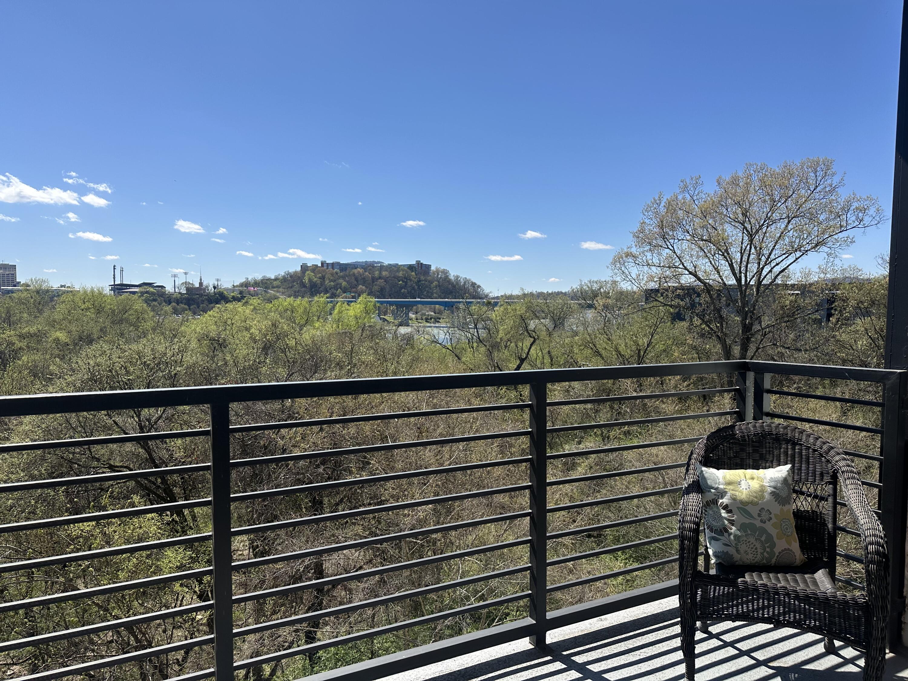 200 Manufacturers Road, Unit 407 Chattanooga, TN 37405 - Photo 2 of 45 IMG_5513