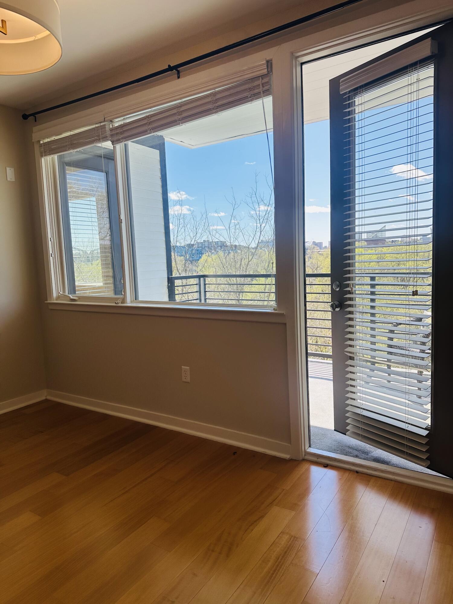 200 Manufacturers Road, Unit 407 Chattanooga, TN 37405 - Photo 3 of 45 IMG_5510