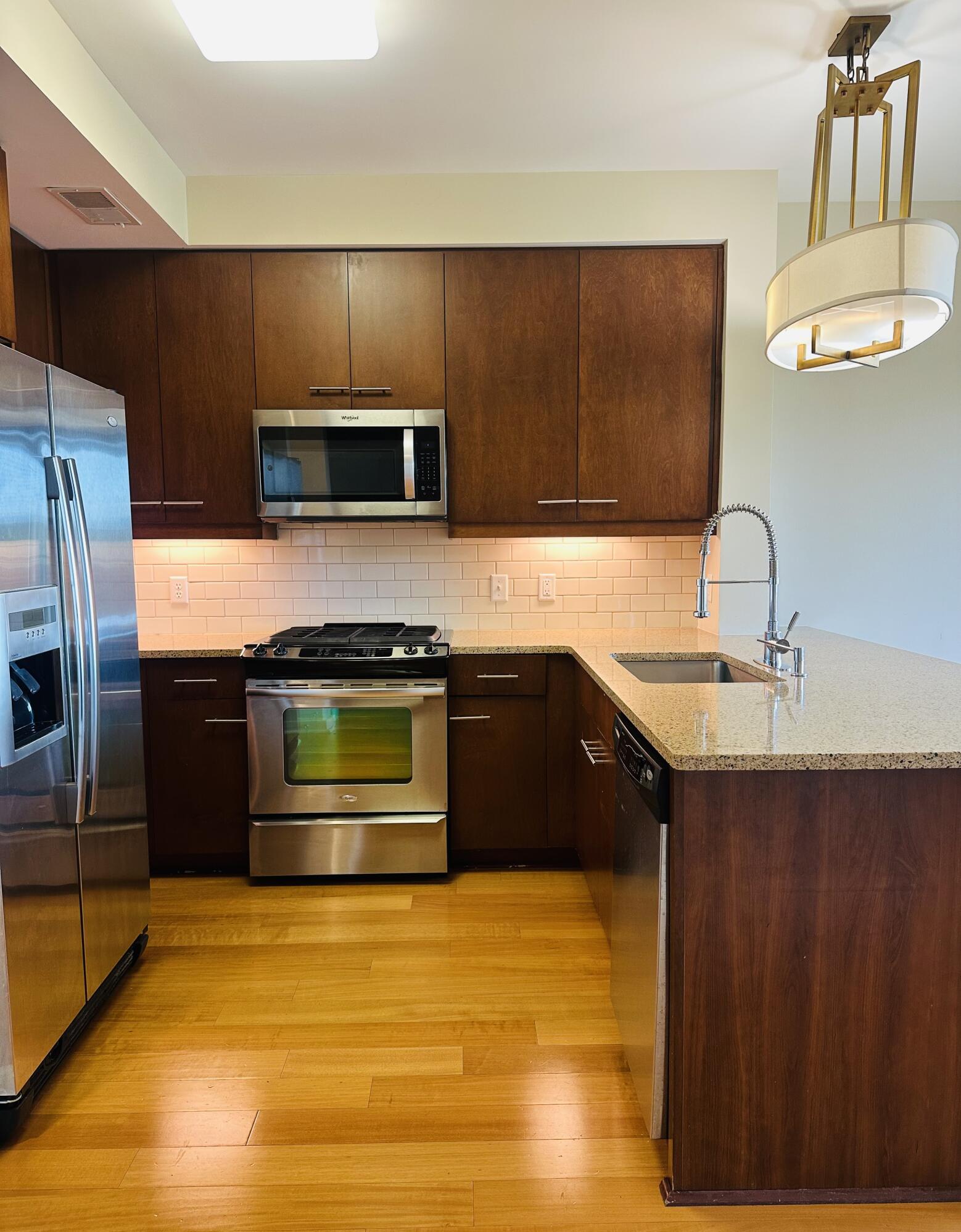 200 Manufacturers Road, Unit 407 Chattanooga, TN 37405 - Photo 9 of 45 IMG_5525