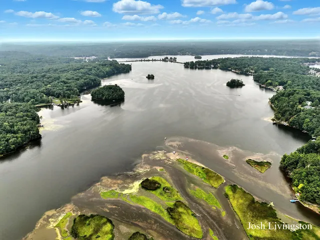 $412,000 | 6306 East Carrigan Drive, Newaygo, MI 49337