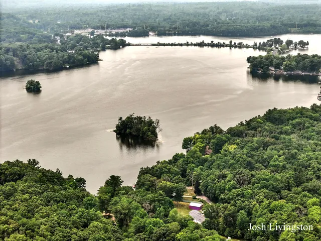 $412,000 | 6306 East Carrigan Drive, Newaygo, MI 49337