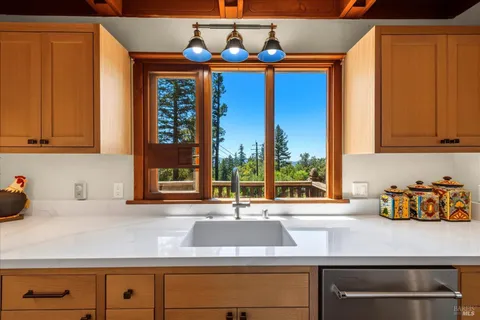 $1,100,000 | 4461 Lake County Highway, Calistoga, CA 94515