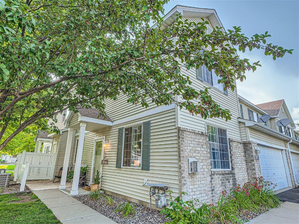 2071 Mockingbird Avenue Shakopee, MN 55379 - Photo 1 of 21 Gallery Image 1