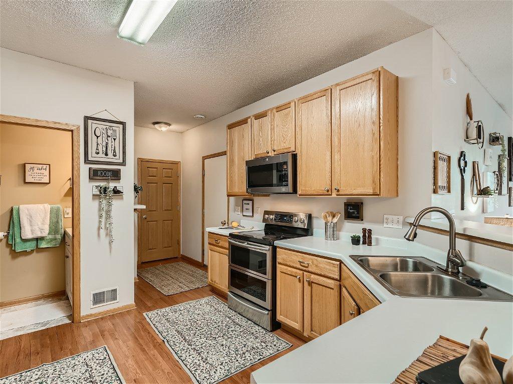2071 Mockingbird Avenue Shakopee, MN 55379 - Photo 10 of 21 Gallery Image 10