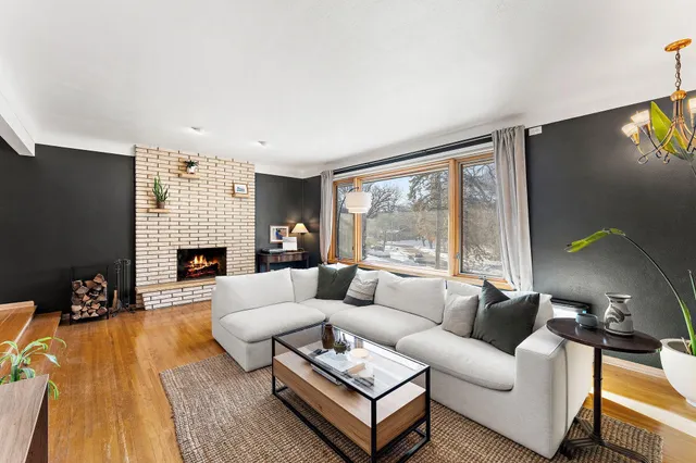 $475,000 | 3100 Oxford Street North, Roseville, MN 55113