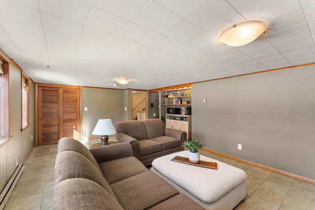 $475,000 | 3100 Oxford Street North, Roseville, MN 55113