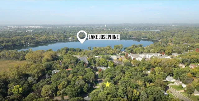 $475,000 | 3100 Oxford Street North, Roseville, MN 55113