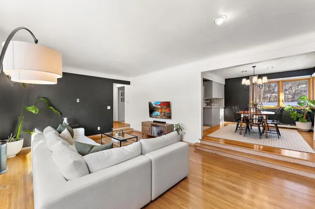 $475,000 | 3100 Oxford Street North, Roseville, MN 55113