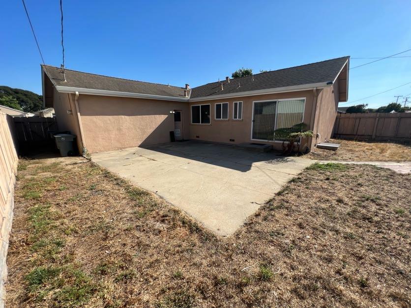 414 Crescent Way Salinas, CA 93906 - Photo 19 of 21 a front view of house with yard