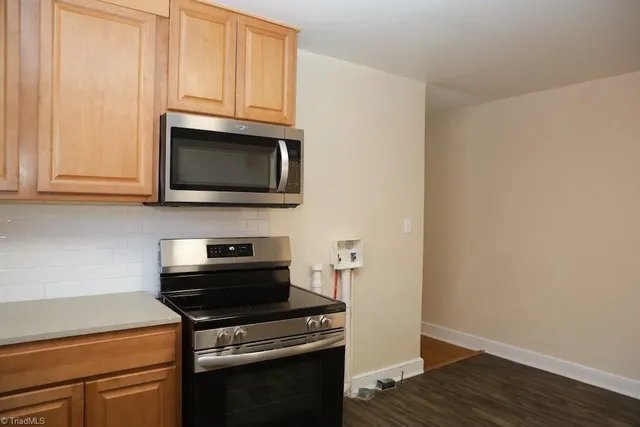 $1,250 | 1708 Walker Avenue, Unit B, Greensboro, NC 27403