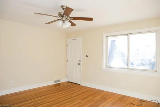 $1,250 | 1708 Walker Avenue, Unit B, Greensboro, NC 27403