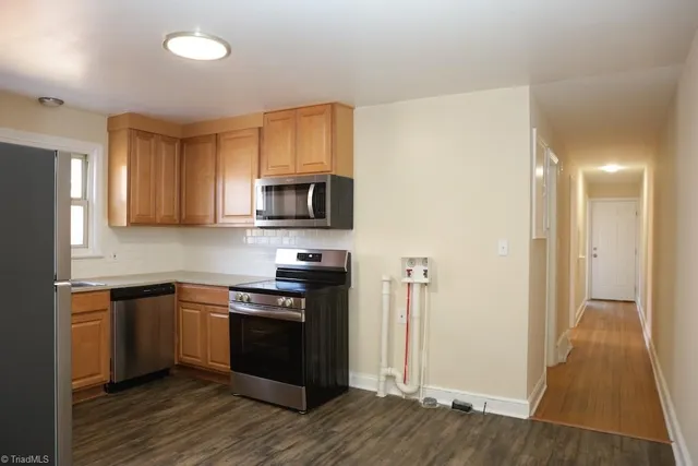 $1,250 | 1708 Walker Avenue, Unit B, Greensboro, NC 27403