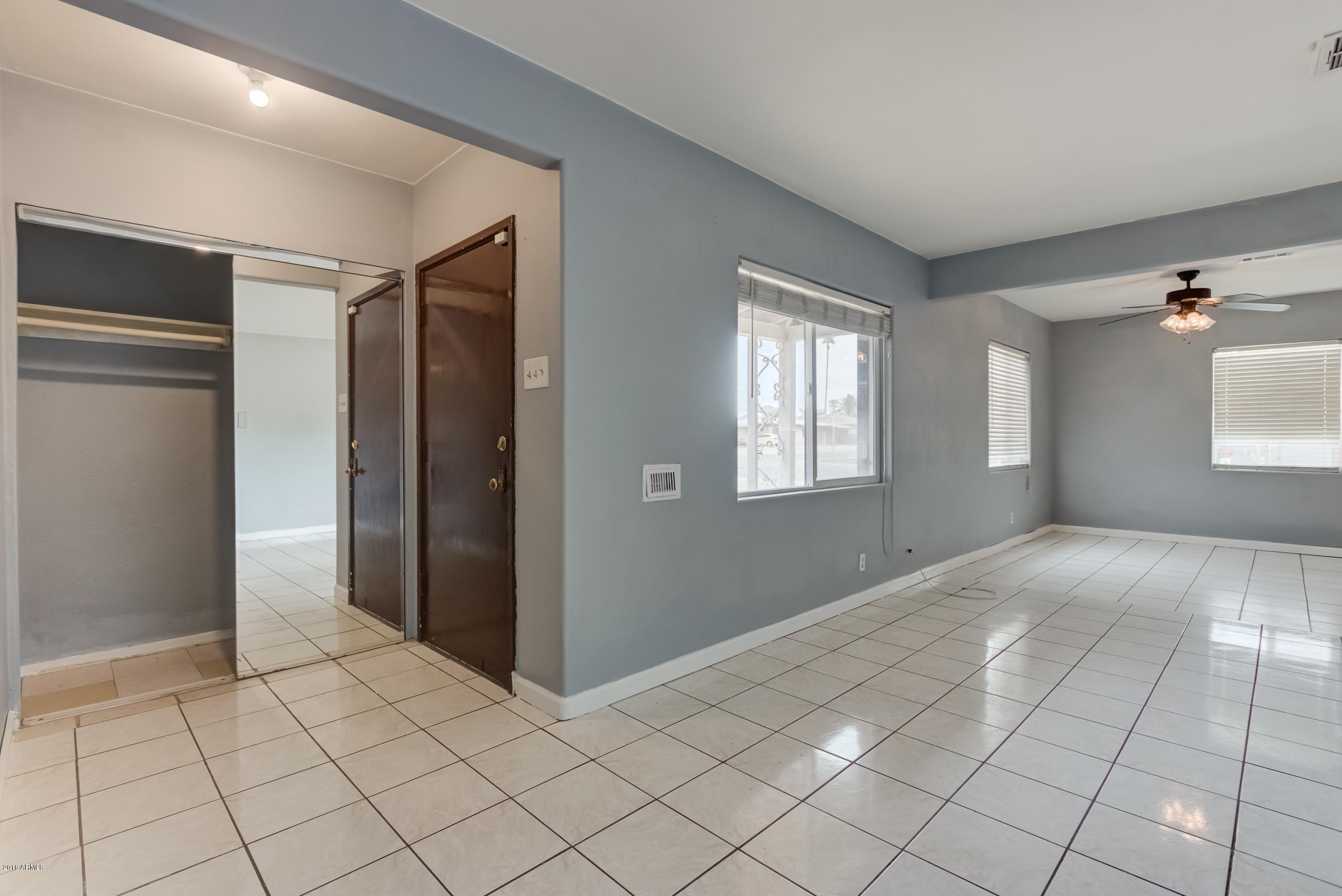 1845 East Almeria Road Phoenix, AZ 85006 - Photo 11 of 39 1845 E Almeria Rd-8