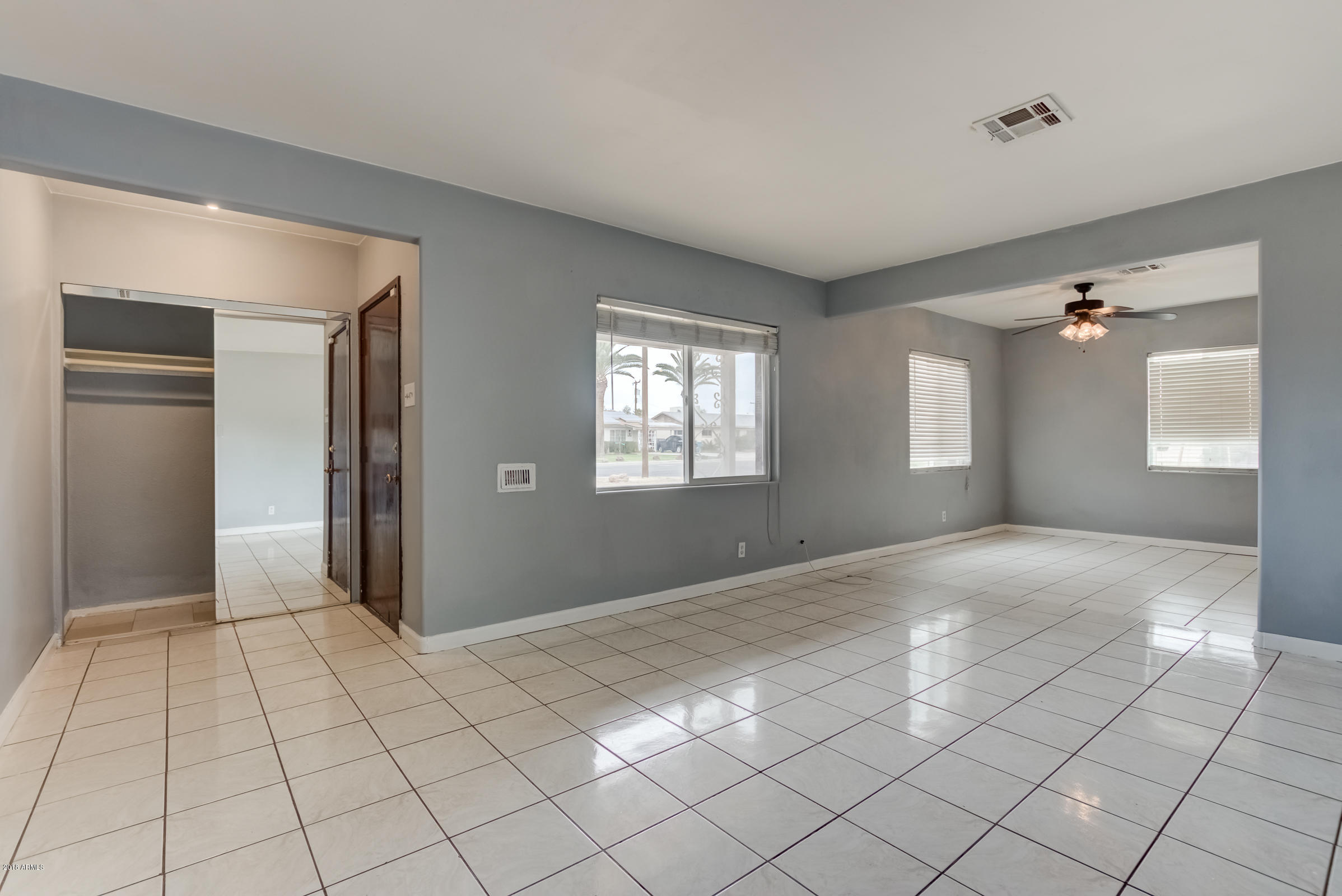 1845 East Almeria Road Phoenix, AZ 85006 - Photo 13 of 39 1845 E Almeria Rd-10