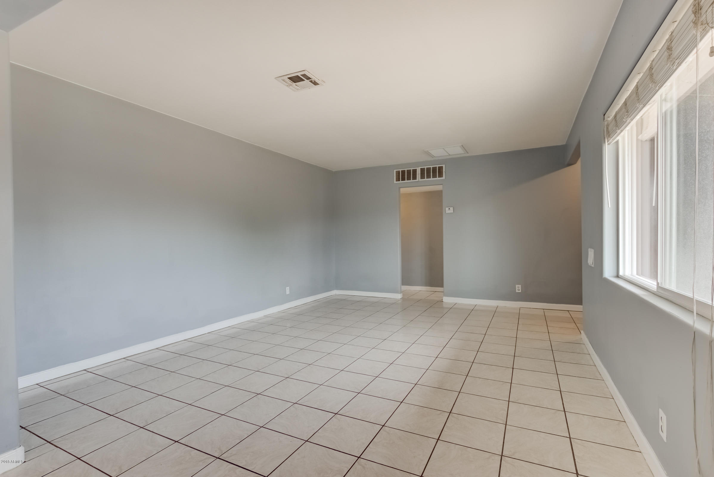 1845 East Almeria Road Phoenix, AZ 85006 - Photo 15 of 39 1845 E Almeria Rd-12