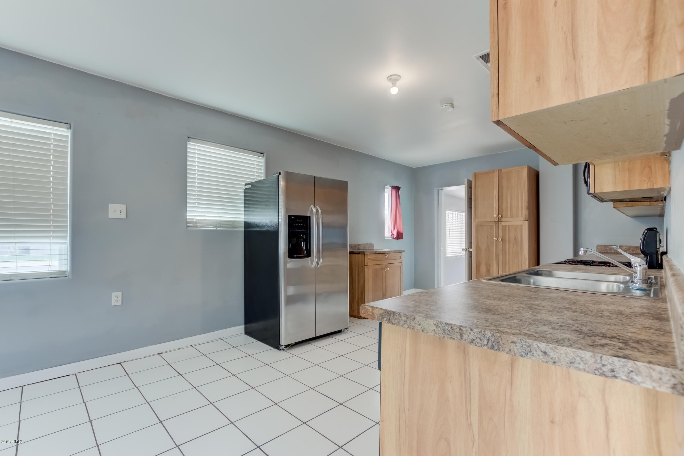1845 East Almeria Road Phoenix, AZ 85006 - Photo 16 of 39 1845 E Almeria Rd-14
