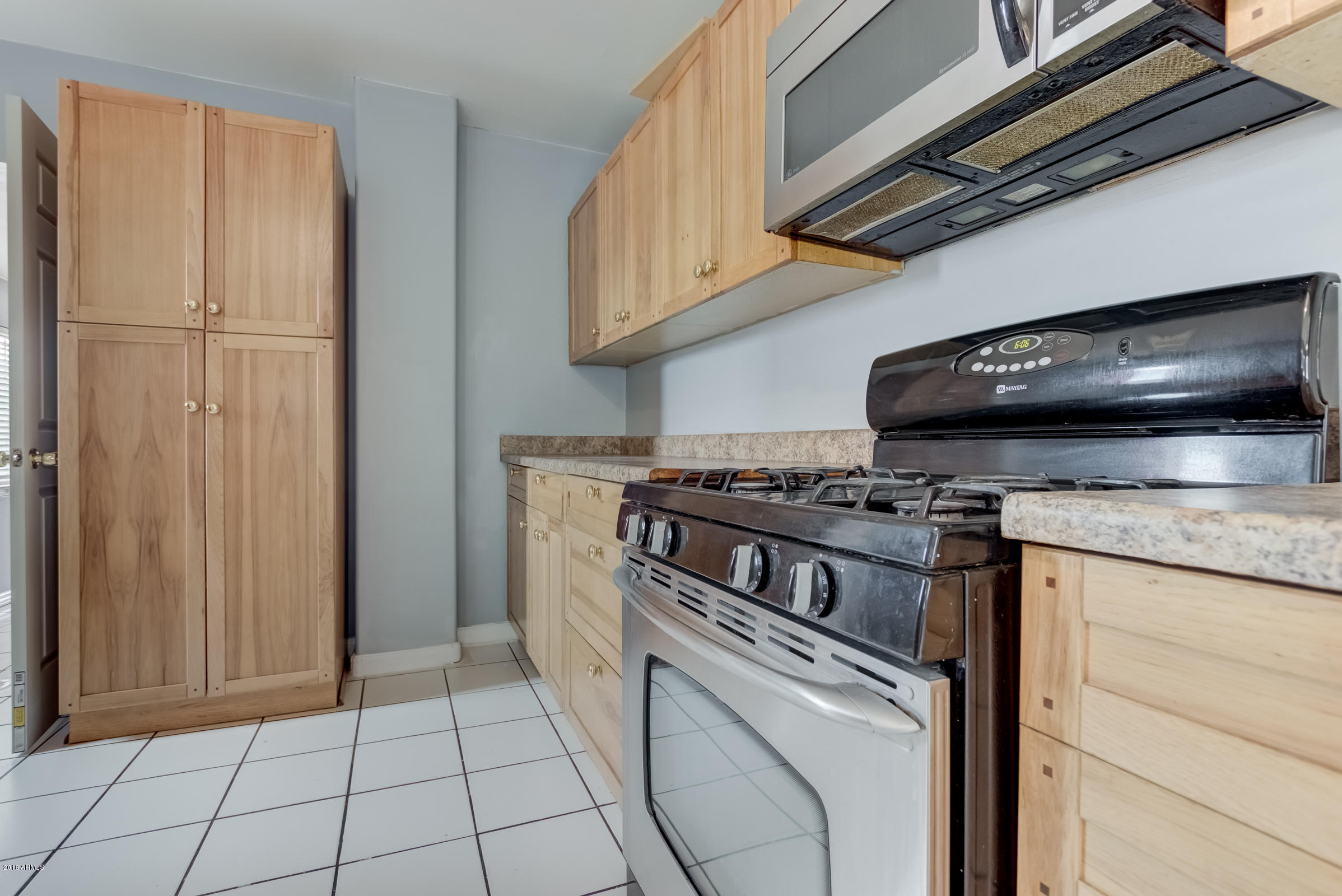 1845 East Almeria Road Phoenix, AZ 85006 - Photo 19 of 39 1845 E Almeria Rd-17