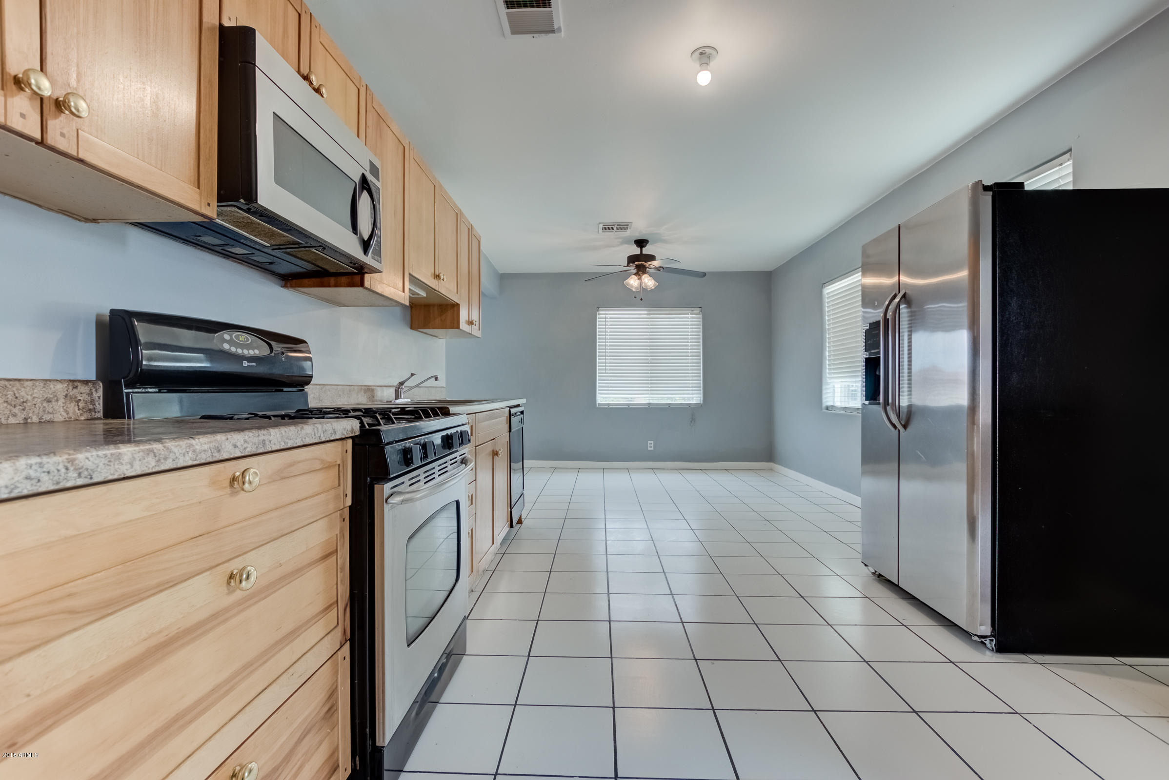 1845 East Almeria Road Phoenix, AZ 85006 - Photo 20 of 39 1845 E Almeria Rd-19
