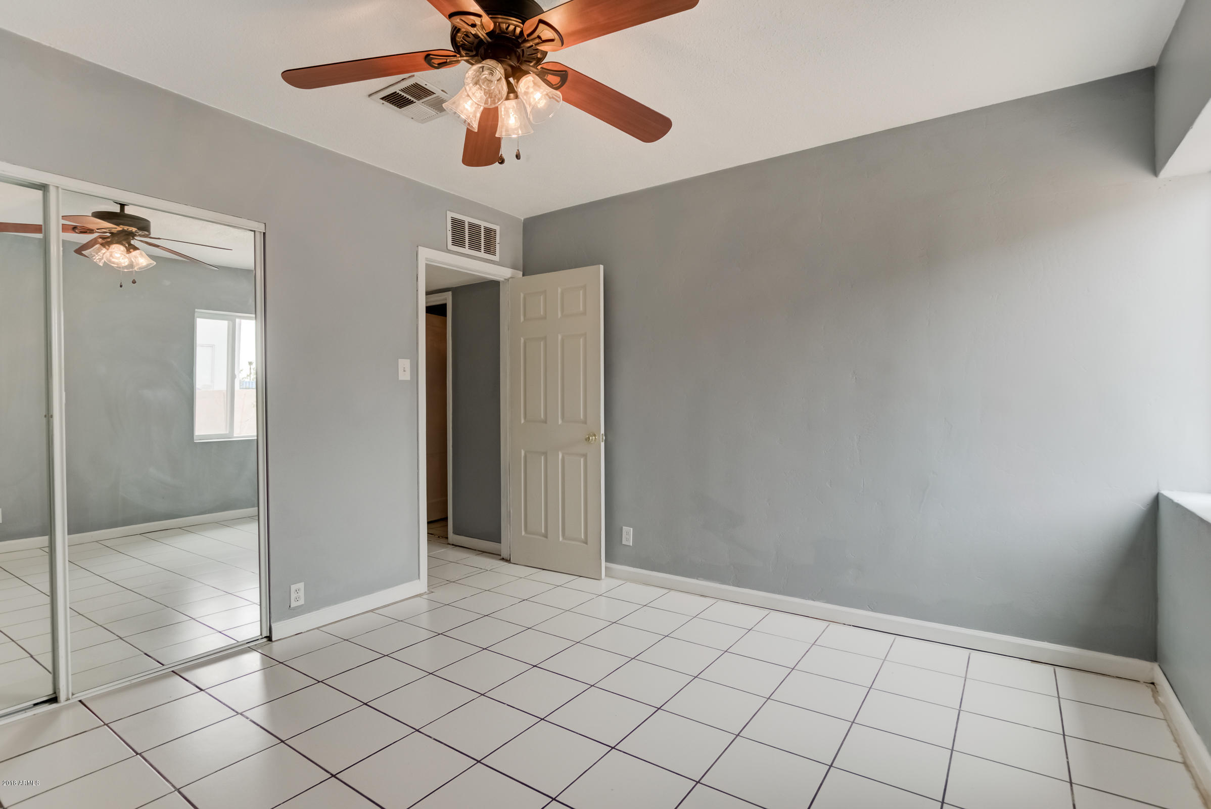 1845 East Almeria Road Phoenix, AZ 85006 - Photo 28 of 39 1845 E Almeria Rd-27