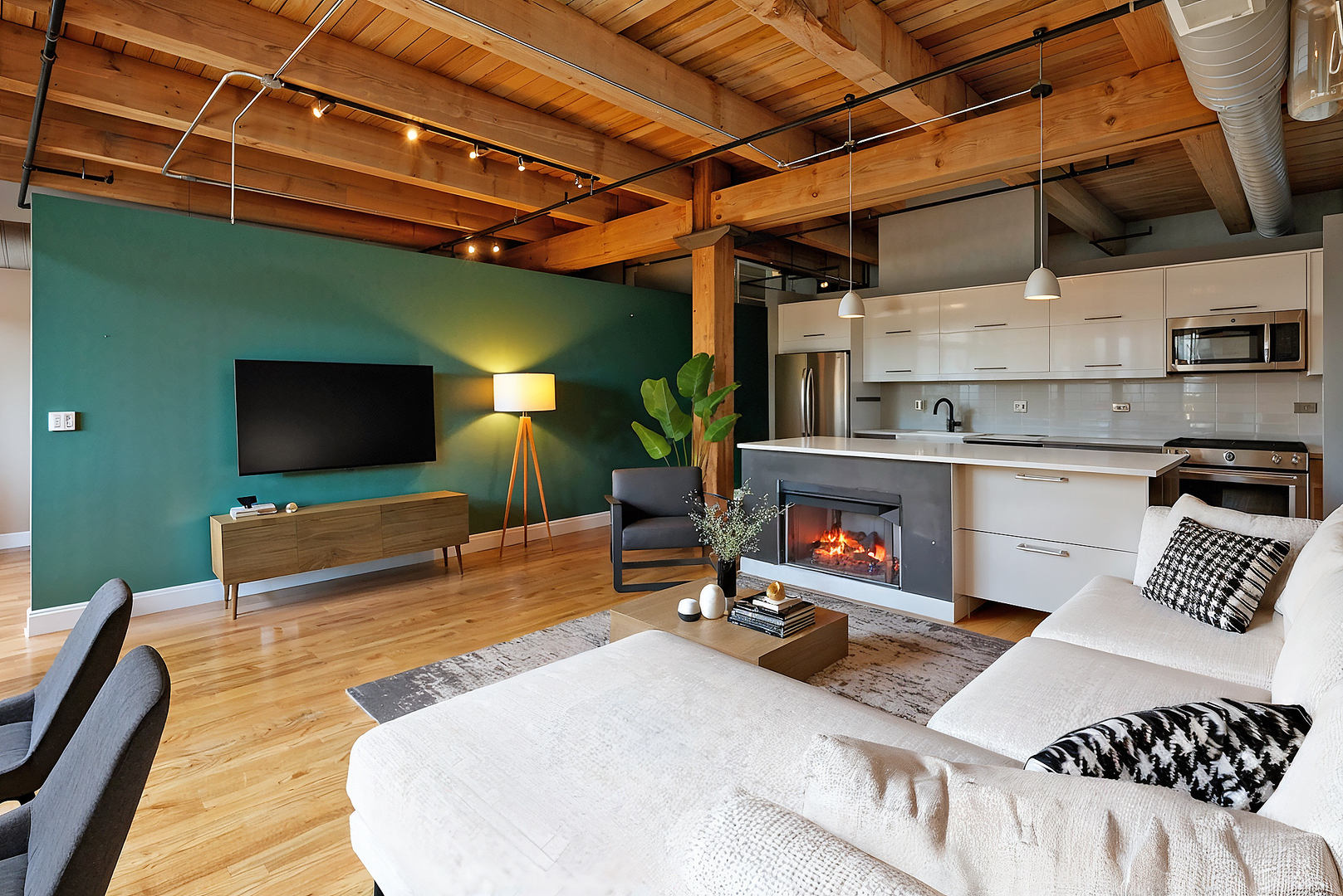 625 West Jackson Boulevard, Unit 404 Chicago, IL 60661 - Photo 5 of 26