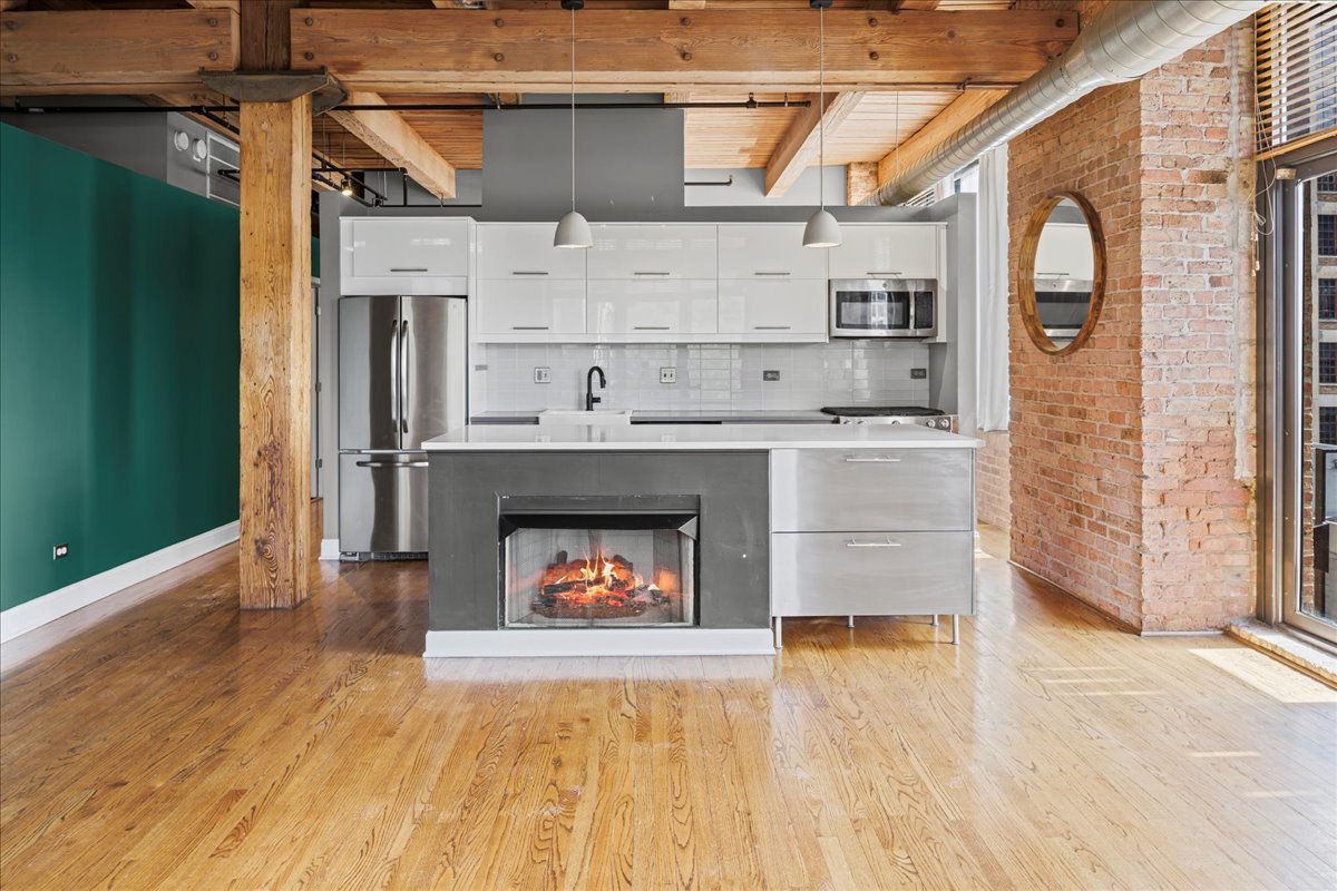 625 West Jackson Boulevard, Unit 404 Chicago, IL 60661 - Photo 8 of 26