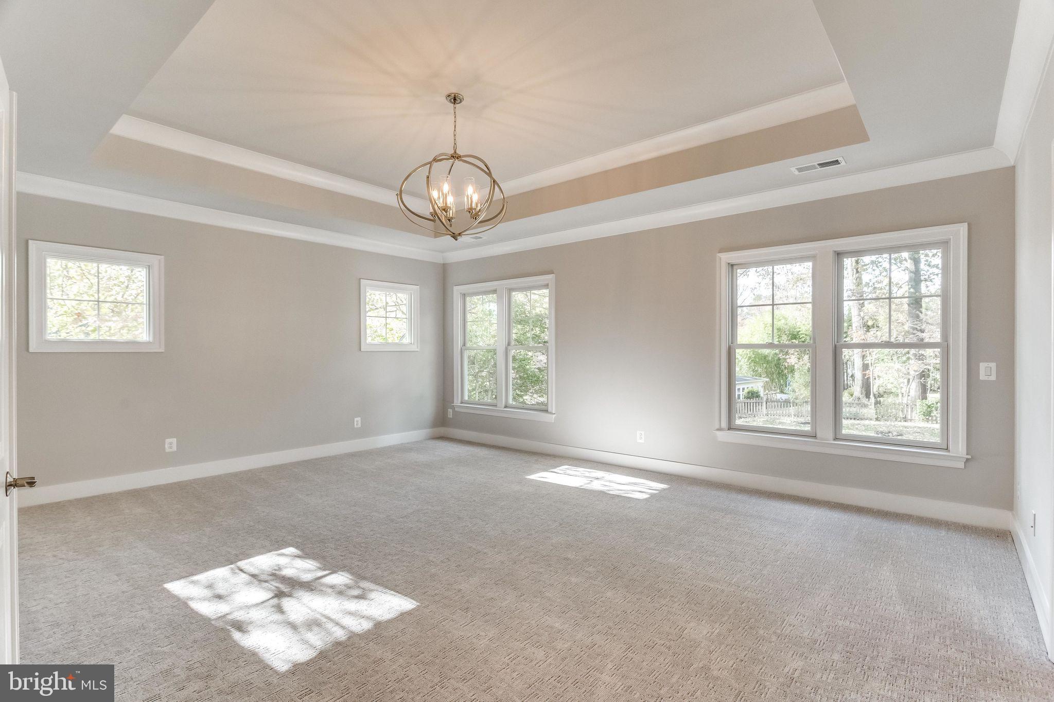 509 Ridge Road Southwest Vienna, VA 22180 - Photo 21 of 34 BEAUTIFUL PRIMARY BEDROOM