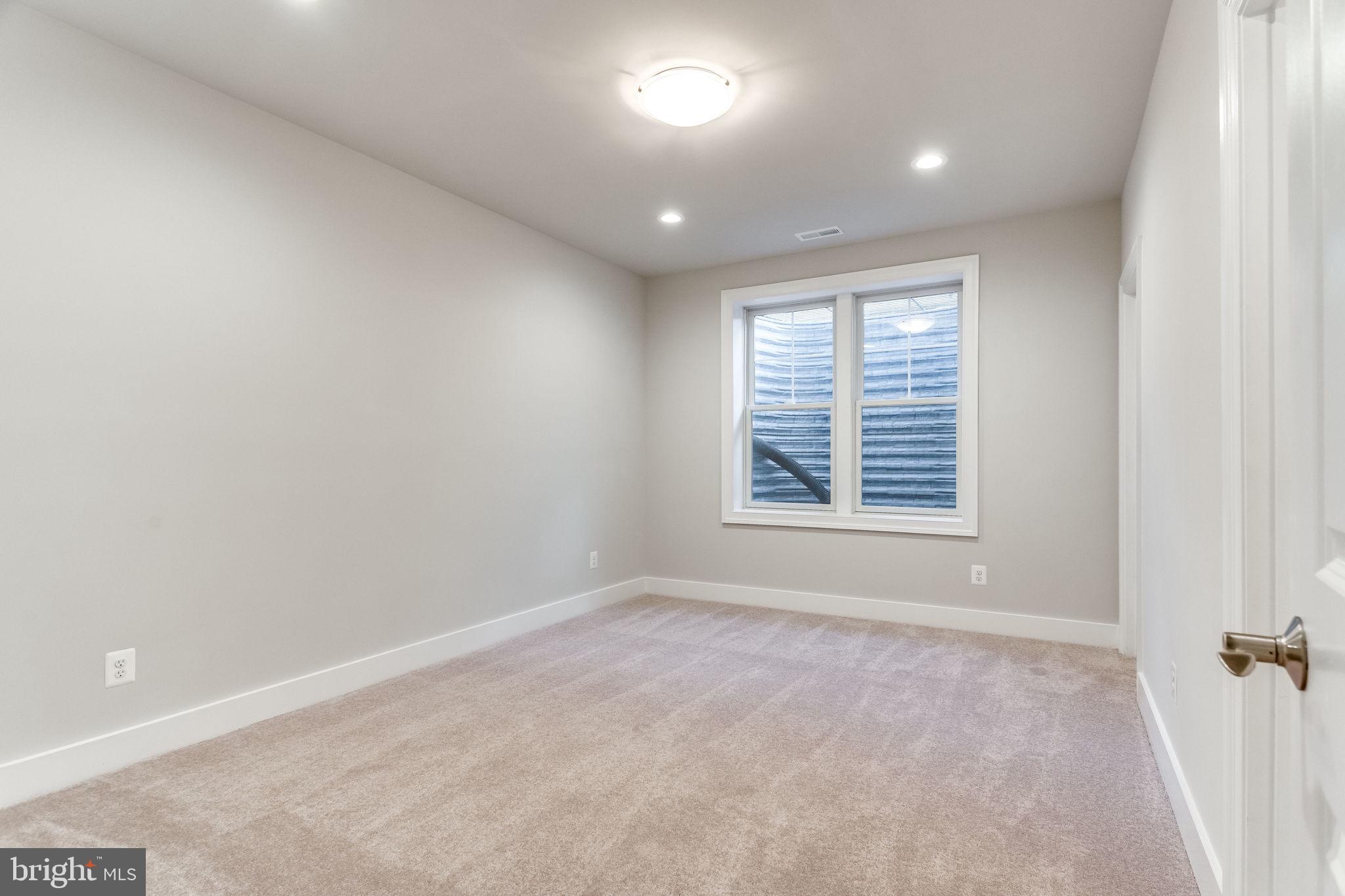 509 Ridge Road Southwest Vienna, VA 22180 - Photo 33 of 34 BEDROOM #5 LOWER LEVEL