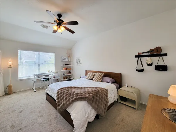 $1,950 | 42 Wineberry Place, Spring, TX 77382