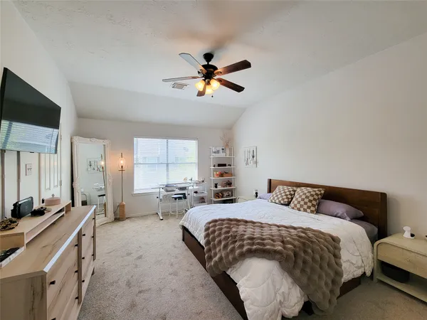 $1,950 | 42 Wineberry Place, Spring, TX 77382