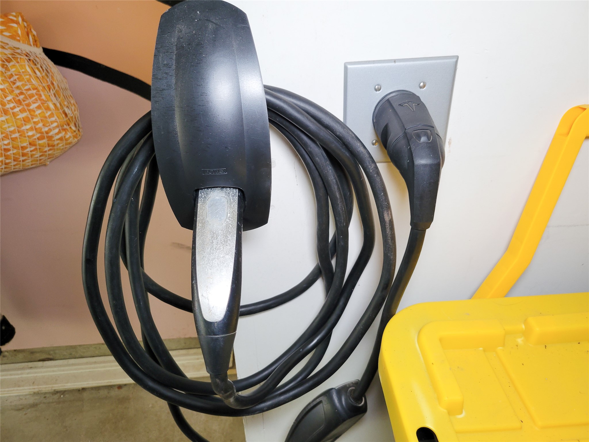 42 Wineberry Place Spring, TX 77382 - Photo 29 of 30 EV Charger plug in Garage.