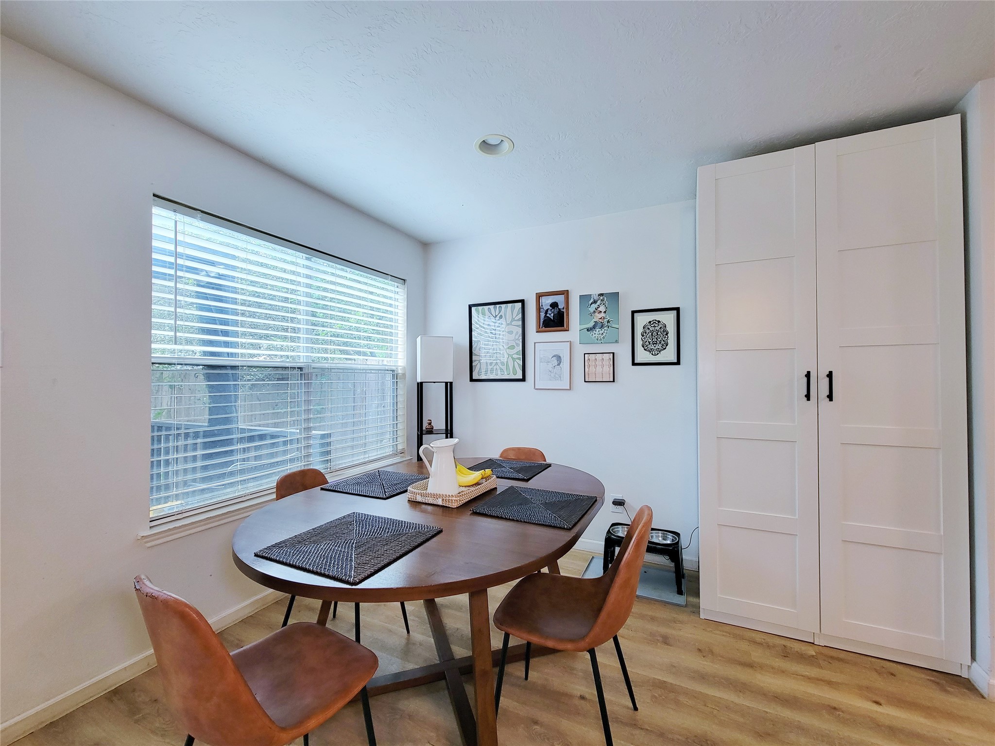 42 Wineberry Place Spring, TX 77382 - Photo 9 of 30 Dining Area