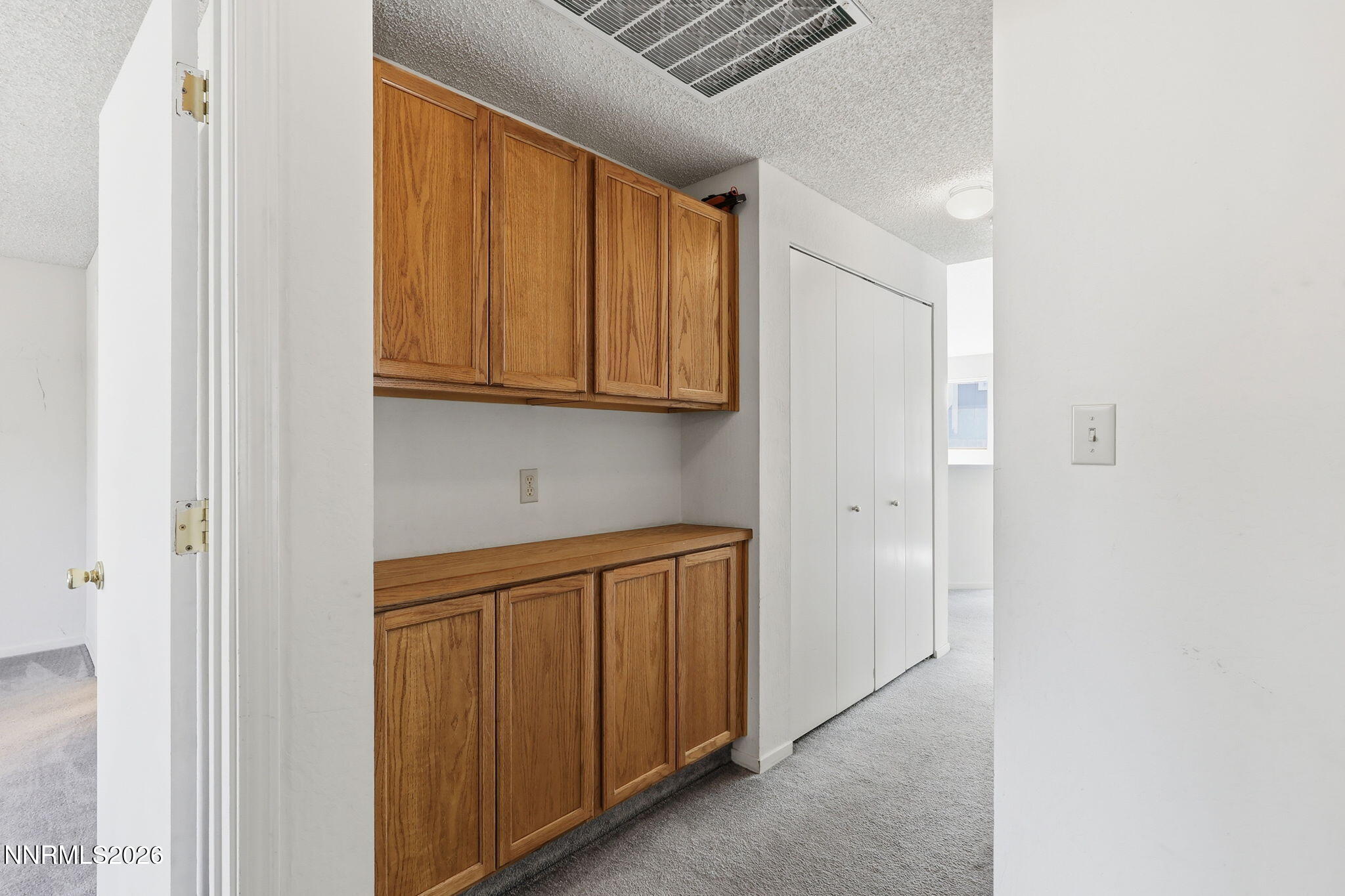 6840 Viscaya Court Reno, NV 89523 - Photo 25 of 25 a view of cabinets and wooden floor