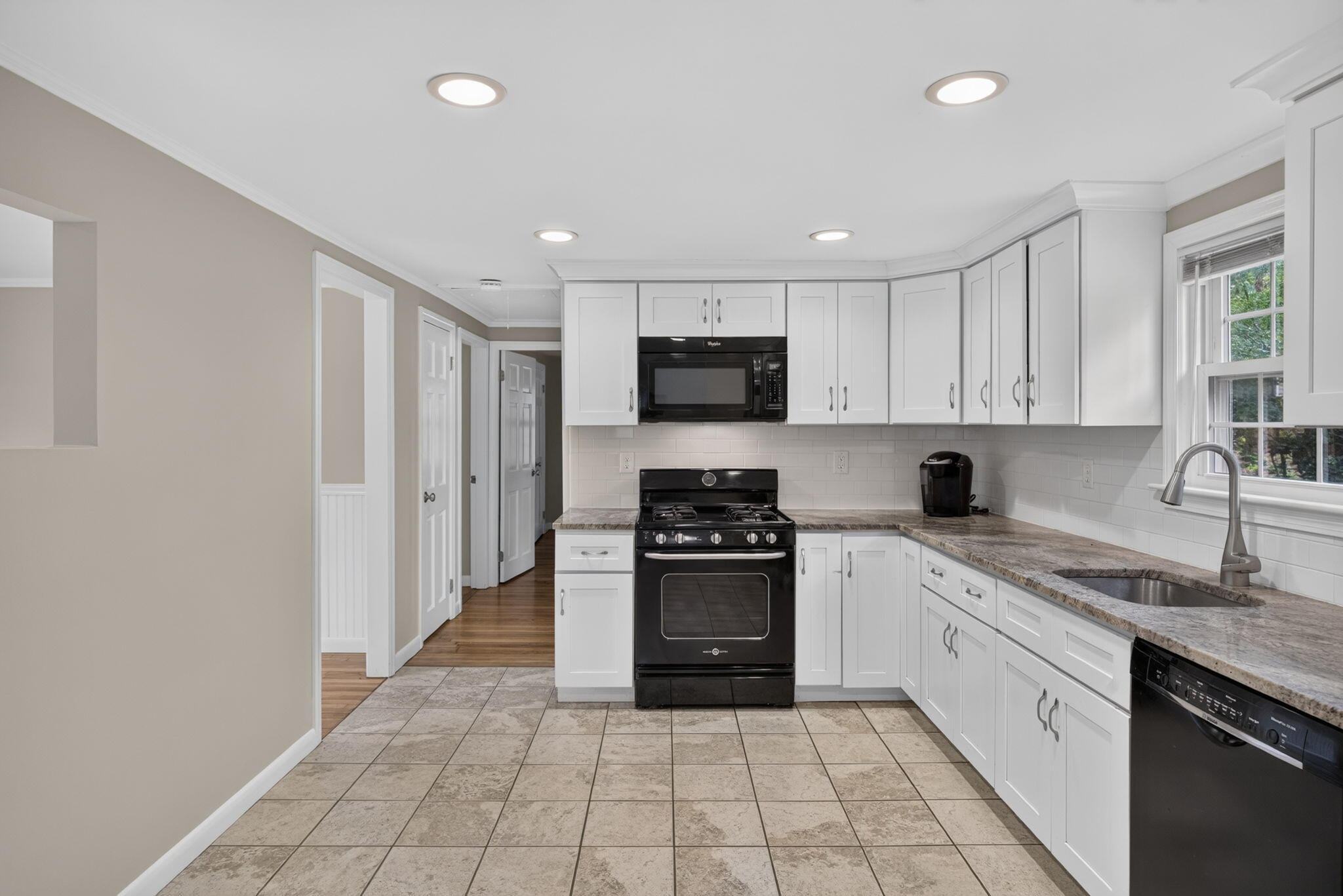 31 Frank Doyle Road South Dennis, MA 02660 - Photo 11 of 44 35-PF0A9412