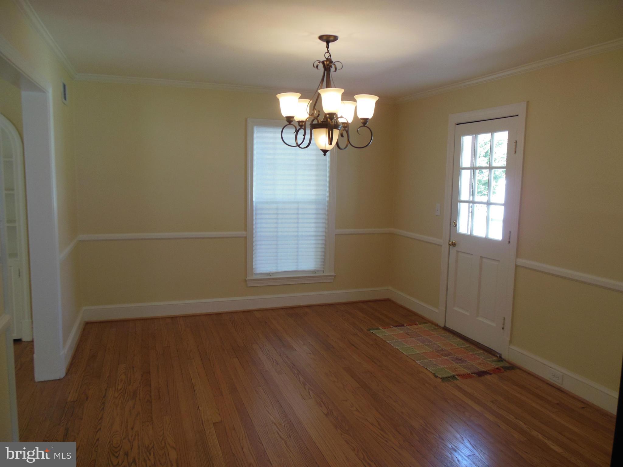 3001 Dunglow Road Baltimore, MD 21222 - Photo 12 of 30 Dining Room