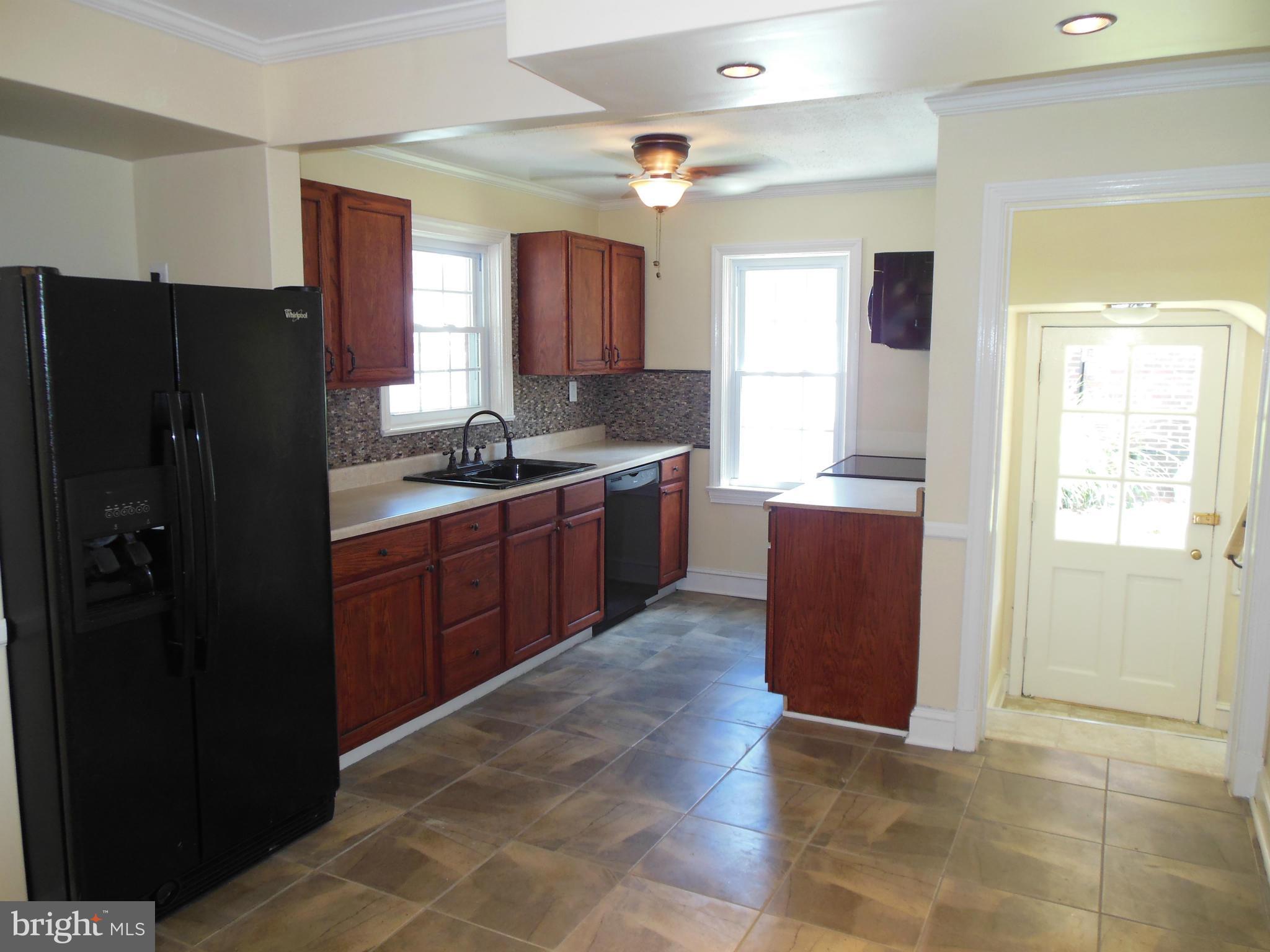 3001 Dunglow Road Baltimore, MD 21222 - Photo 13 of 30 Kitchen