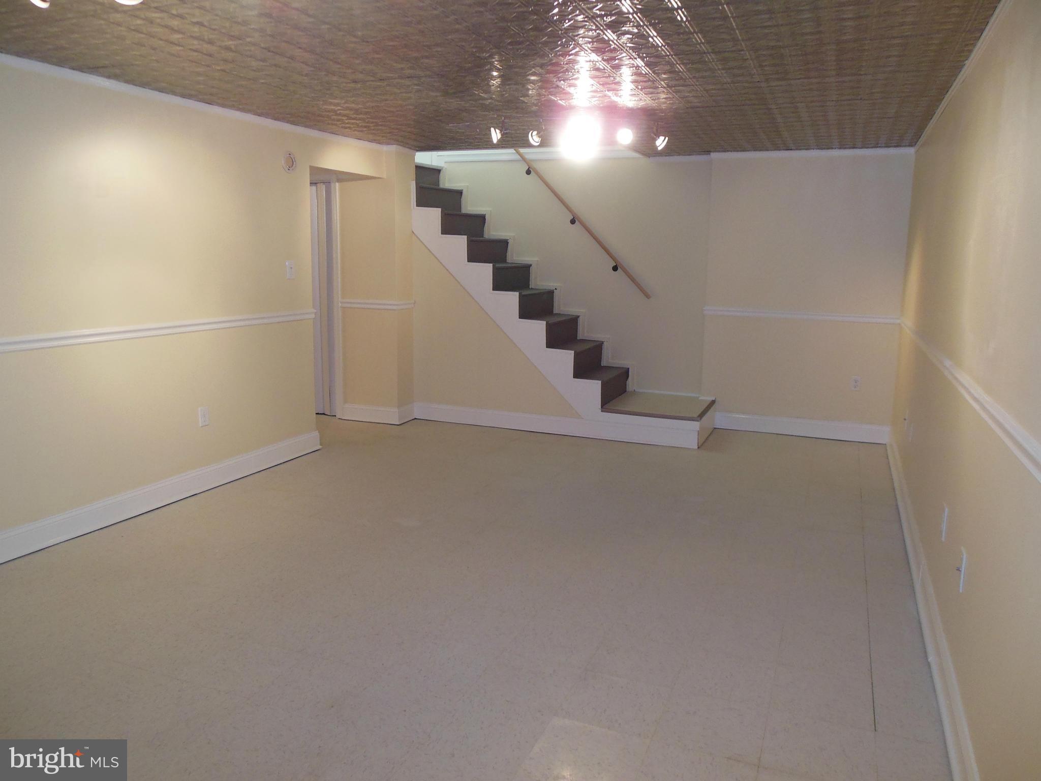 3001 Dunglow Road Baltimore, MD 21222 - Photo 18 of 30 Family Room
