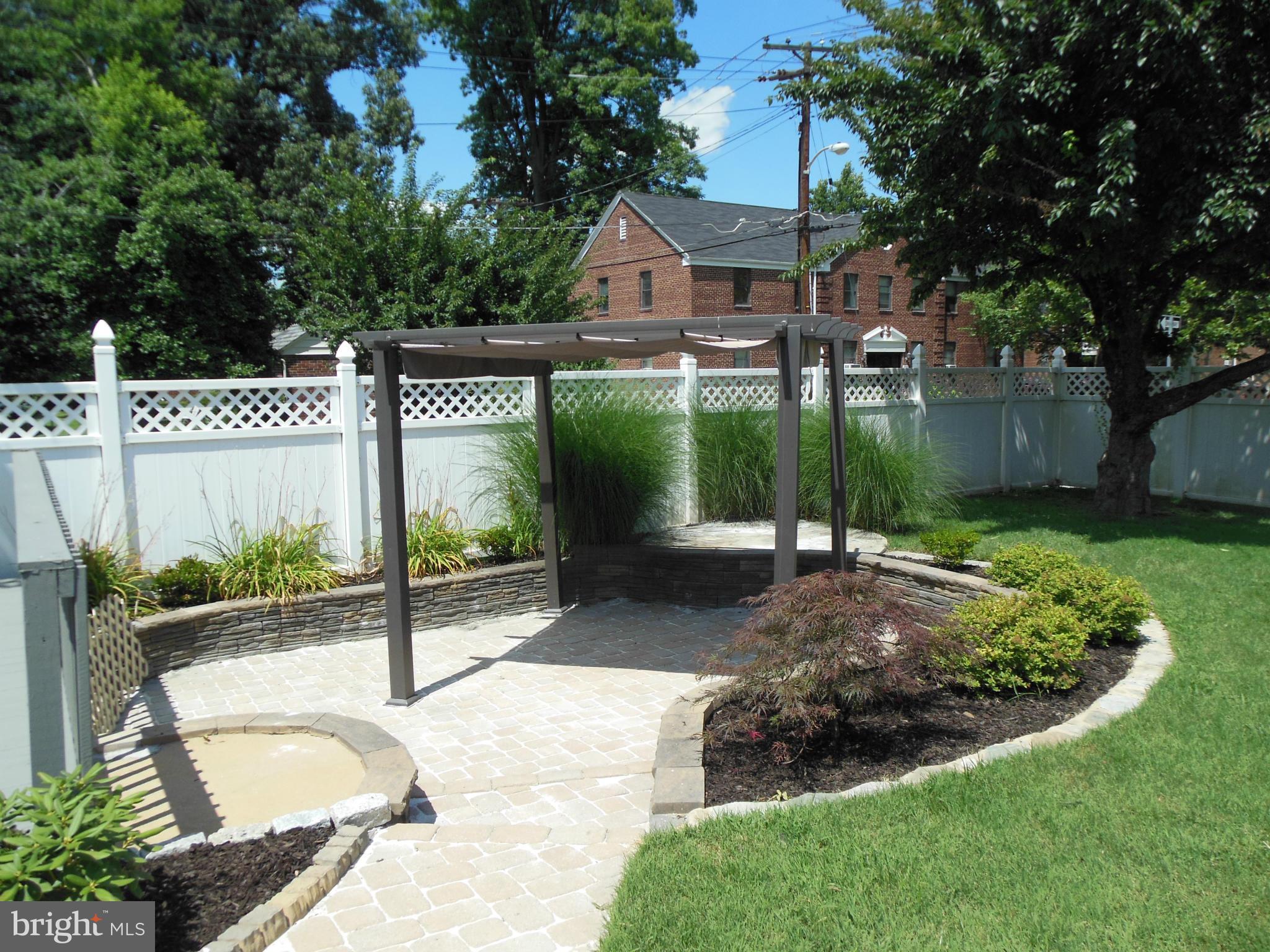3001 Dunglow Road Baltimore, MD 21222 - Photo 28 of 30 Rear Patio