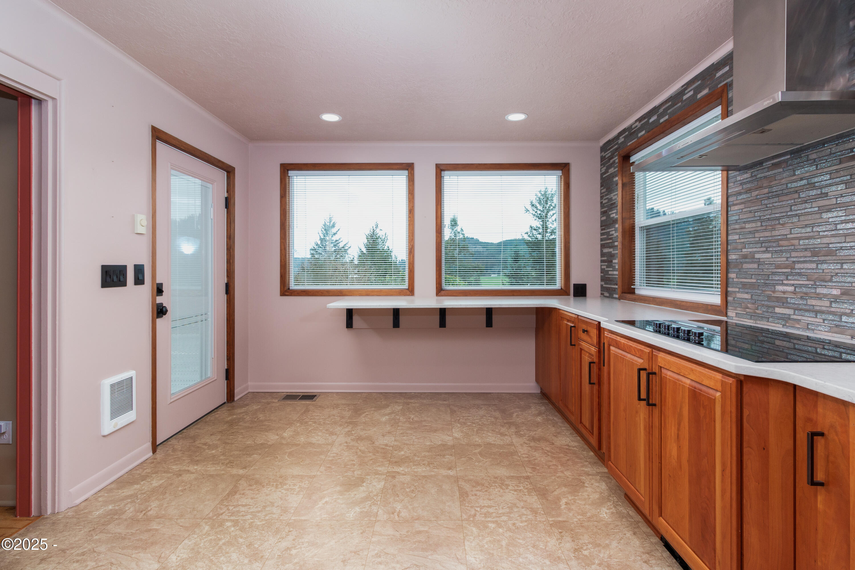 13985 Spruce Street Cloverdale, OR 97112 - Photo 10 of 38 IMG_9741-Edit
