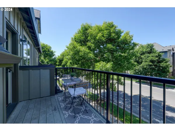 $385,000 | 7915 Northeast Rockne Way, Hillsboro, OR 97006
