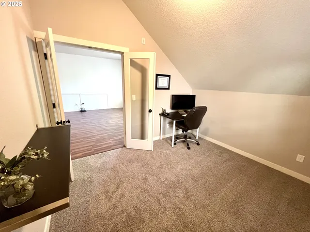 $385,000 | 7915 Northeast Rockne Way, Hillsboro, OR 97006