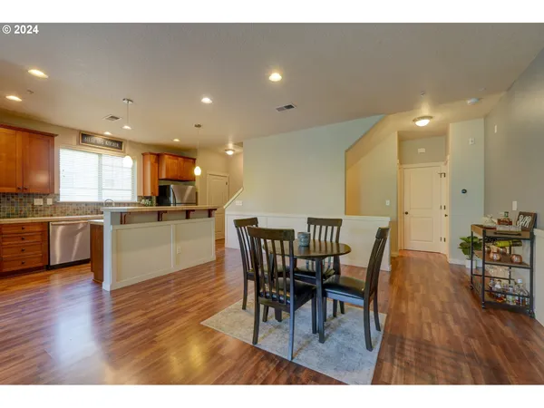 $385,000 | 7915 Northeast Rockne Way, Hillsboro, OR 97006