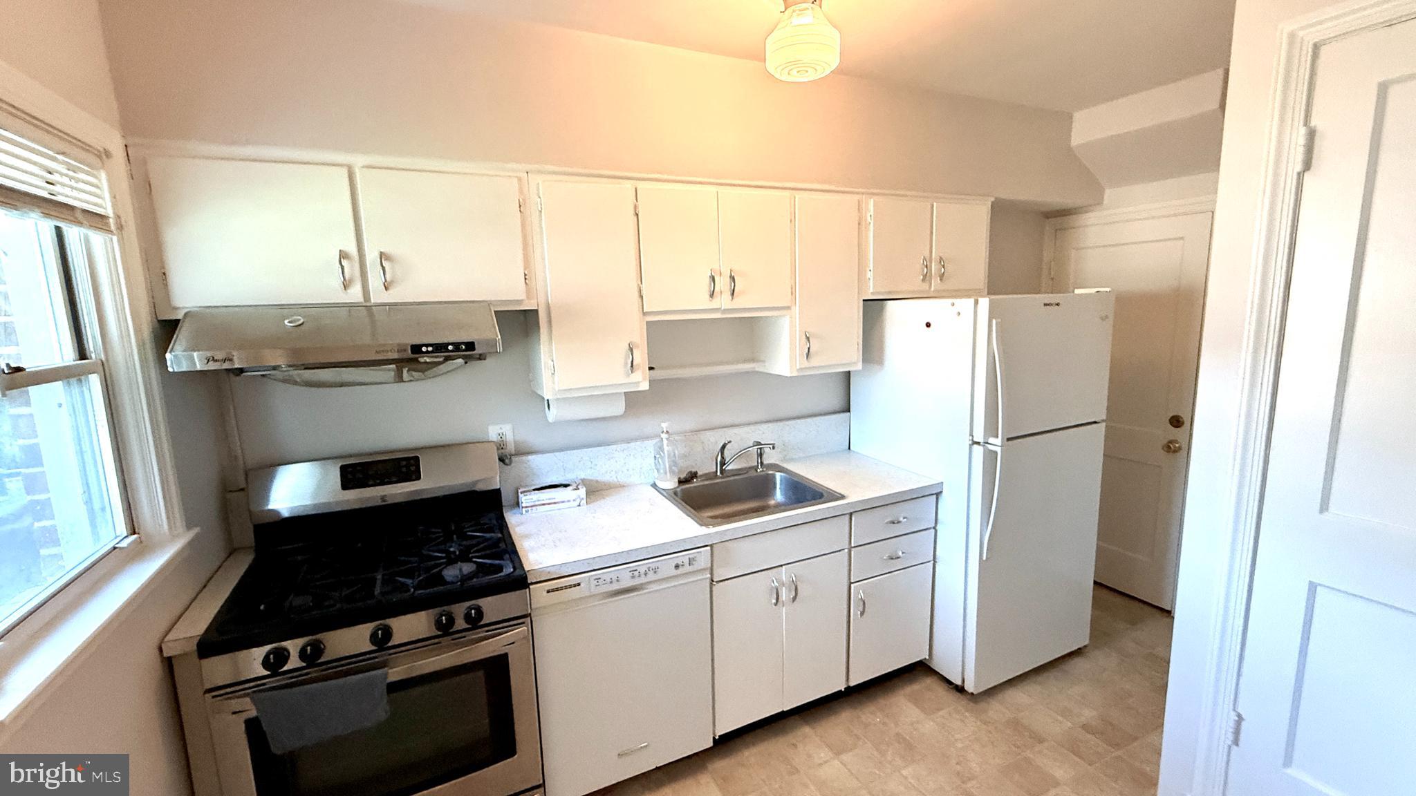 1717 Northview Road Baltimore, MD 21234 - Photo 12 of 21