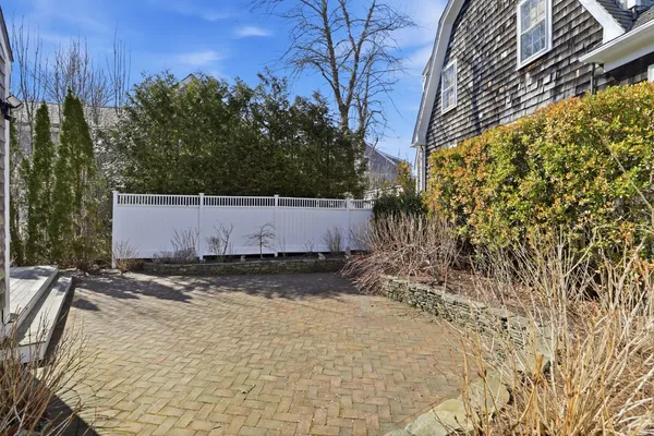 $4,950,000 | 47 Fair Street, Nantucket, MA 02554